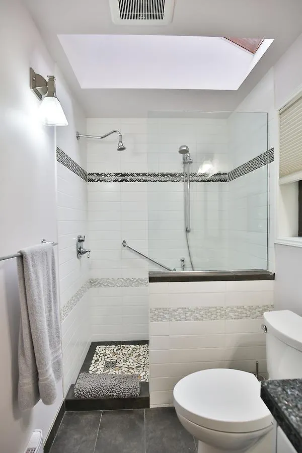 Saltspring Oceanviewgetaway Villa Fernwood