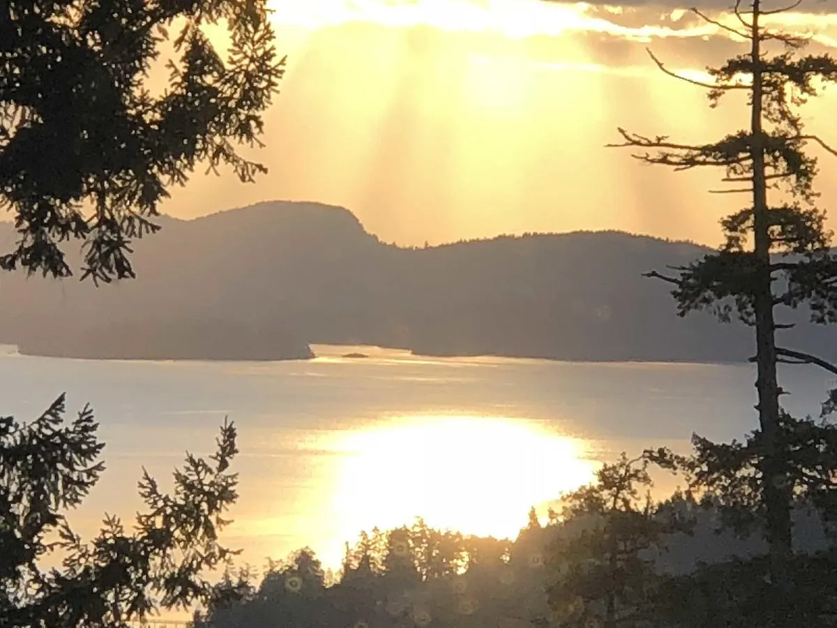 Holiday home Saltspring Oceanviewgetaway Villa Fernwood Canada